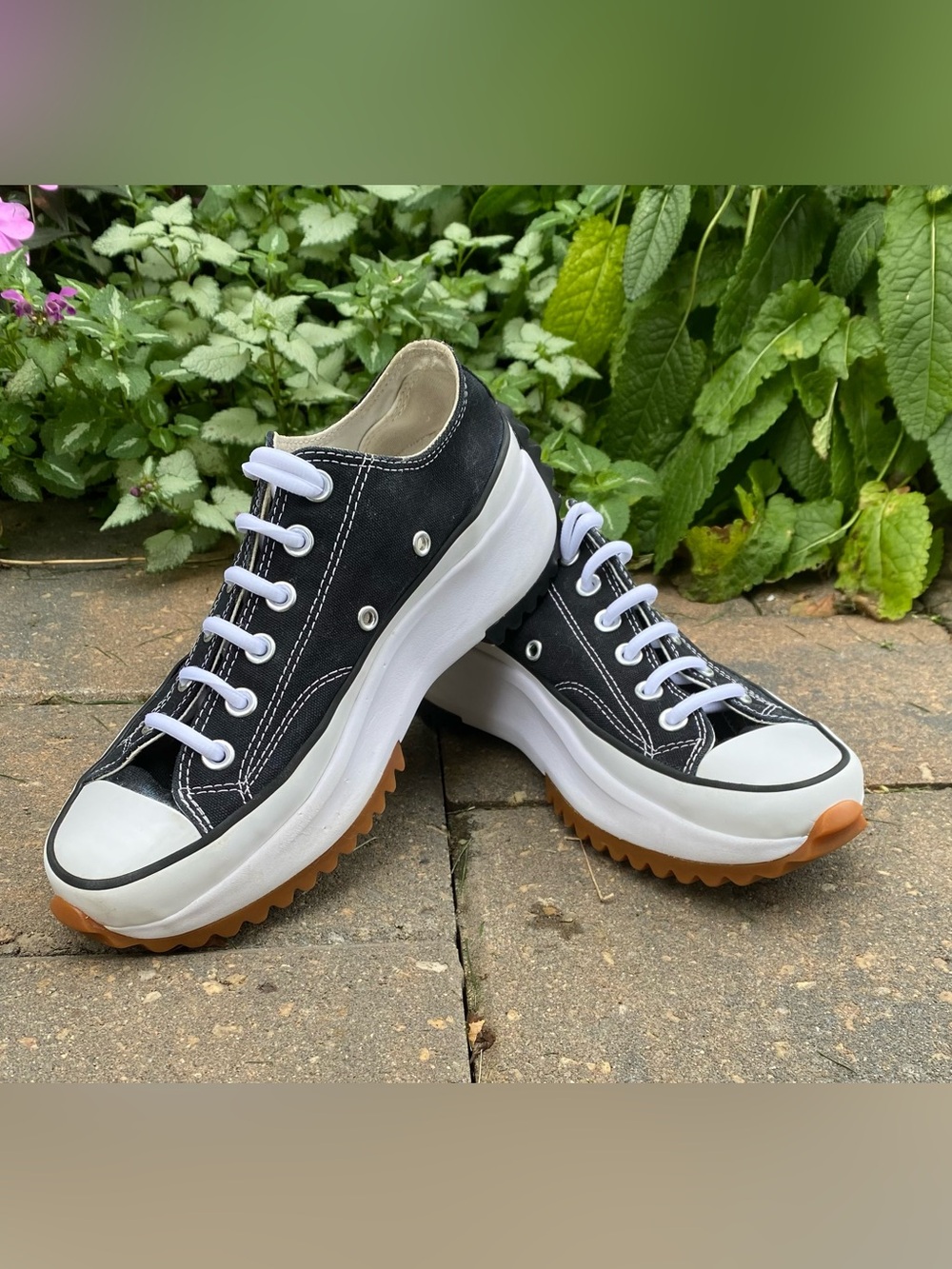 TITLE:
Converse Run Star Hike Ox Black White W7.5 US/ M6 US Fall Sale